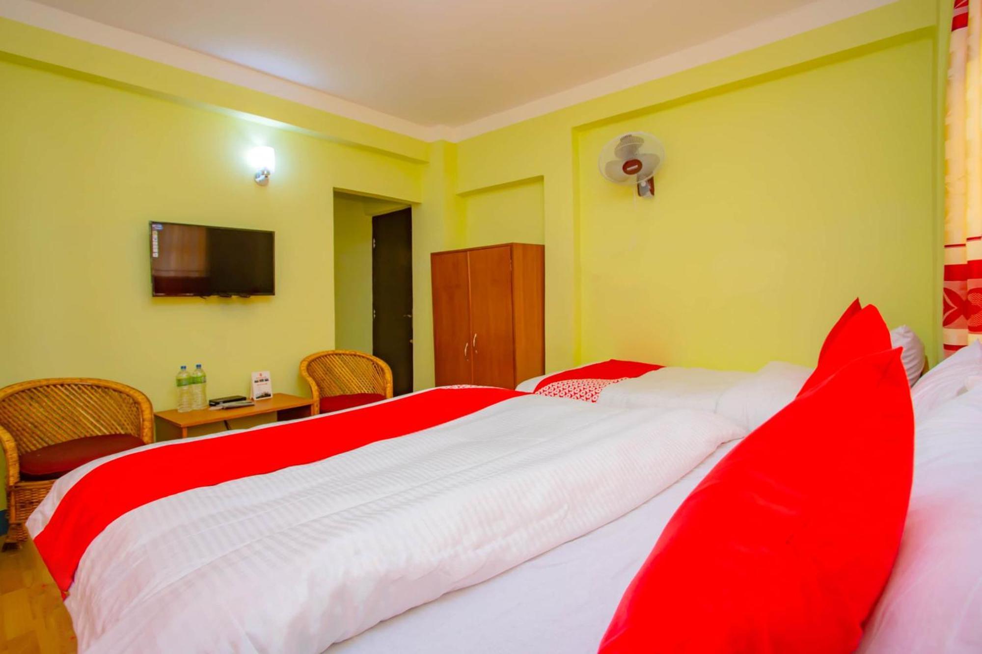 Oyo 589 Hotel Trimurti Κατμαντού Εξωτερικό φωτογραφία