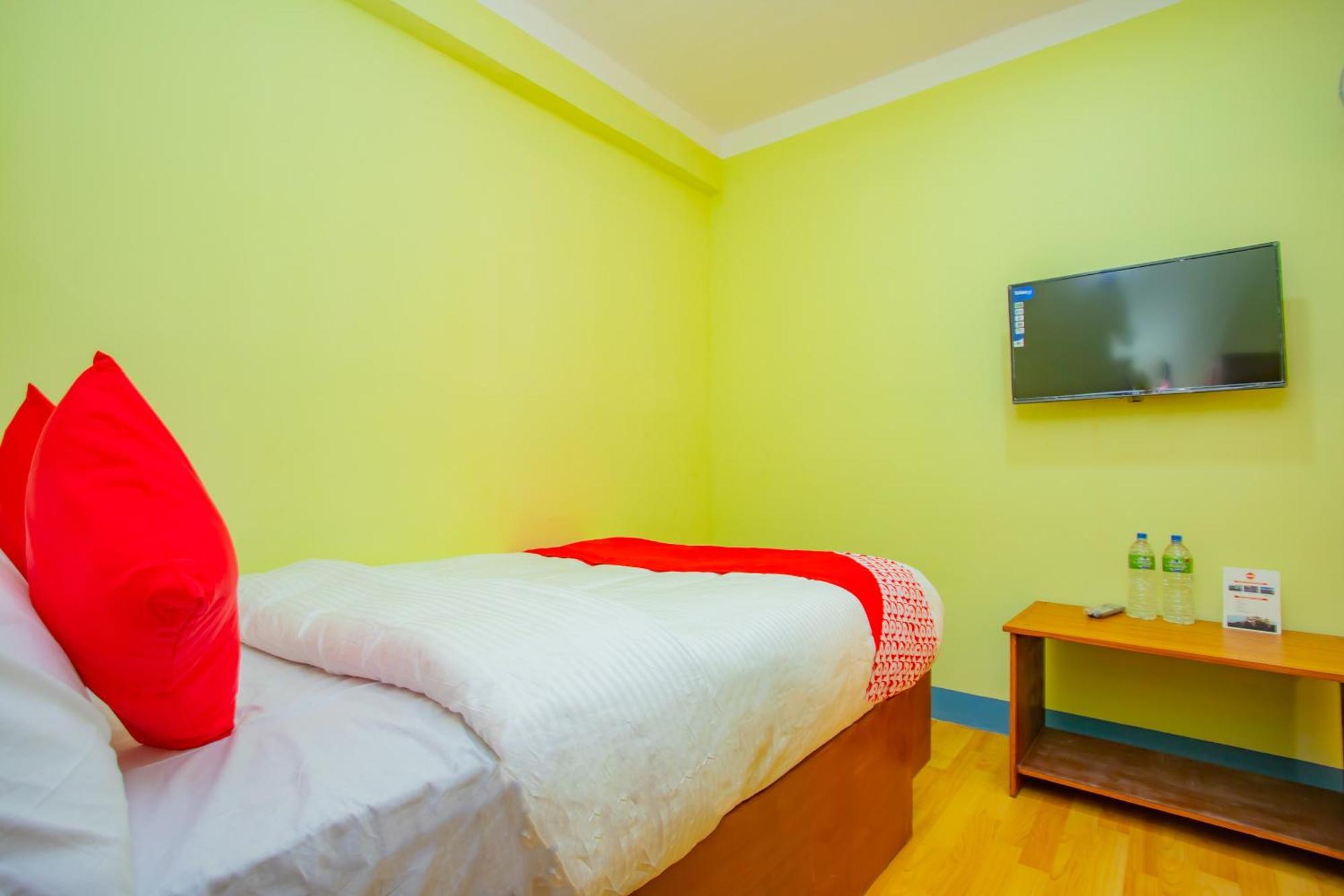 Oyo 589 Hotel Trimurti Κατμαντού Εξωτερικό φωτογραφία