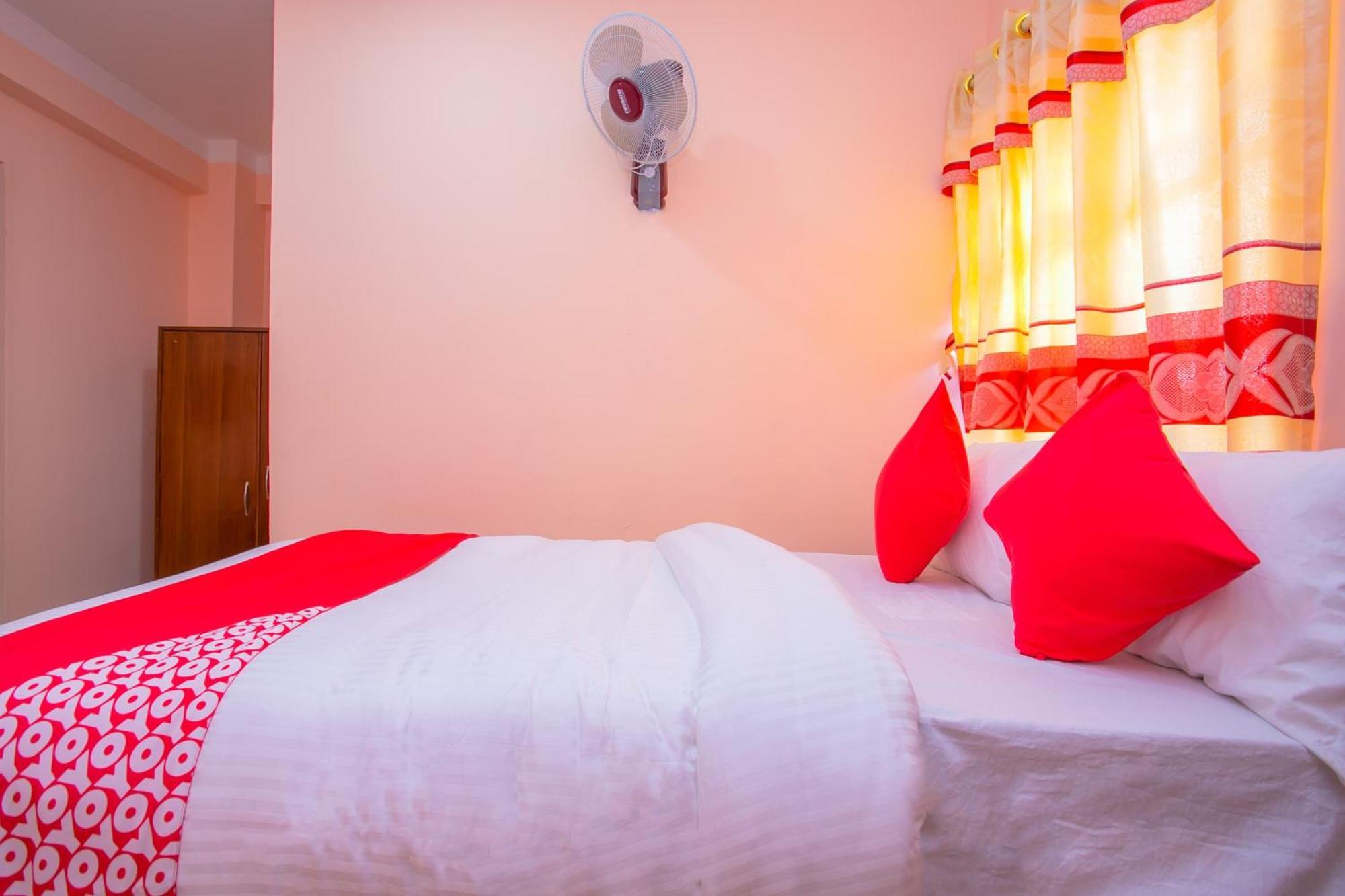 Oyo 589 Hotel Trimurti Κατμαντού Εξωτερικό φωτογραφία