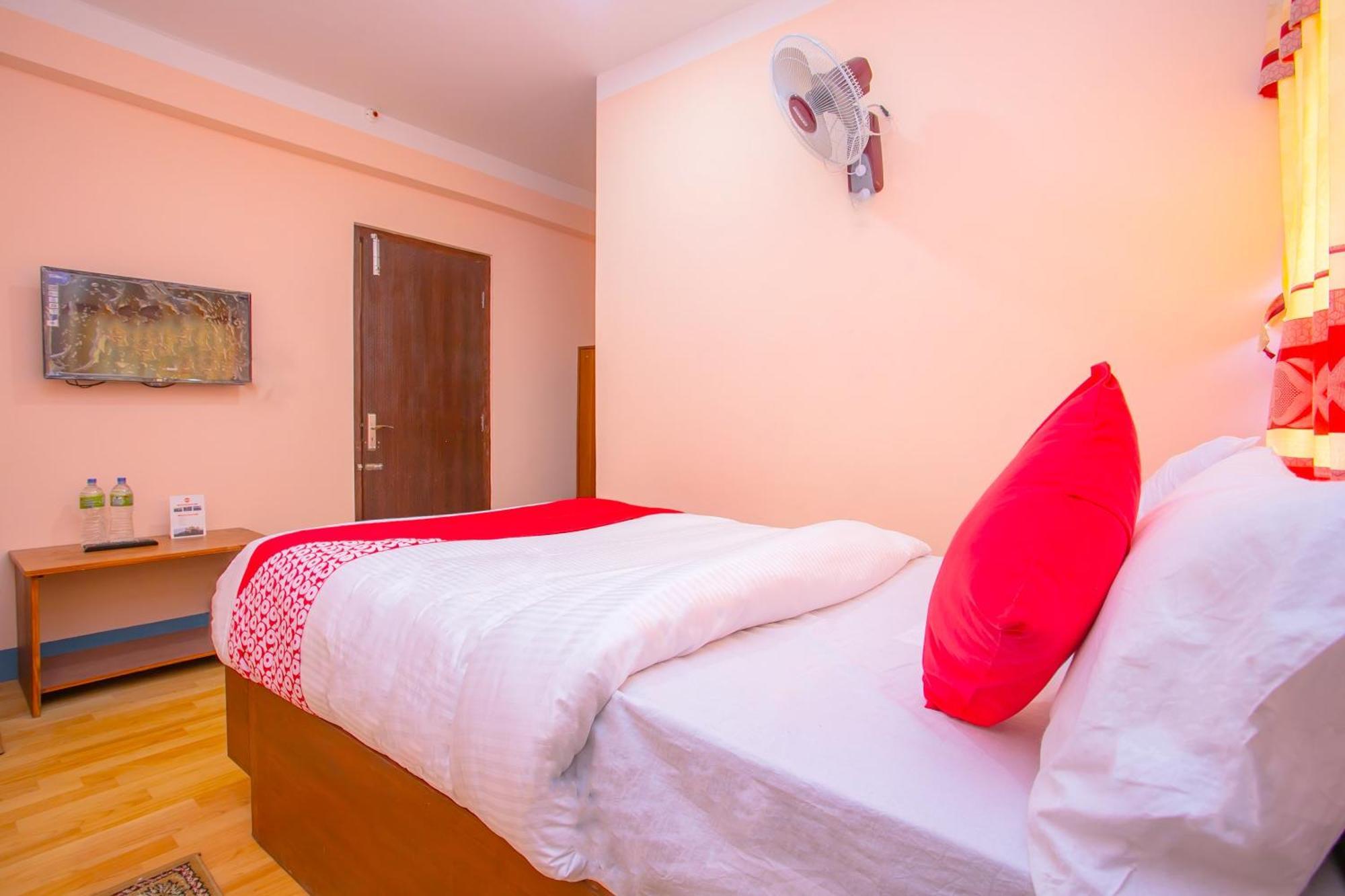 Oyo 589 Hotel Trimurti Κατμαντού Εξωτερικό φωτογραφία